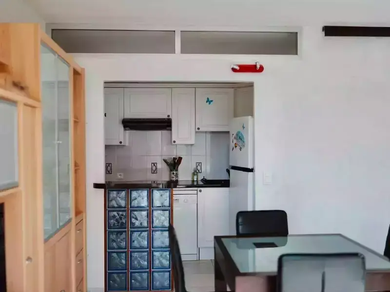 fe9d17a9-b51c-40ce-b123-56bb033d7115