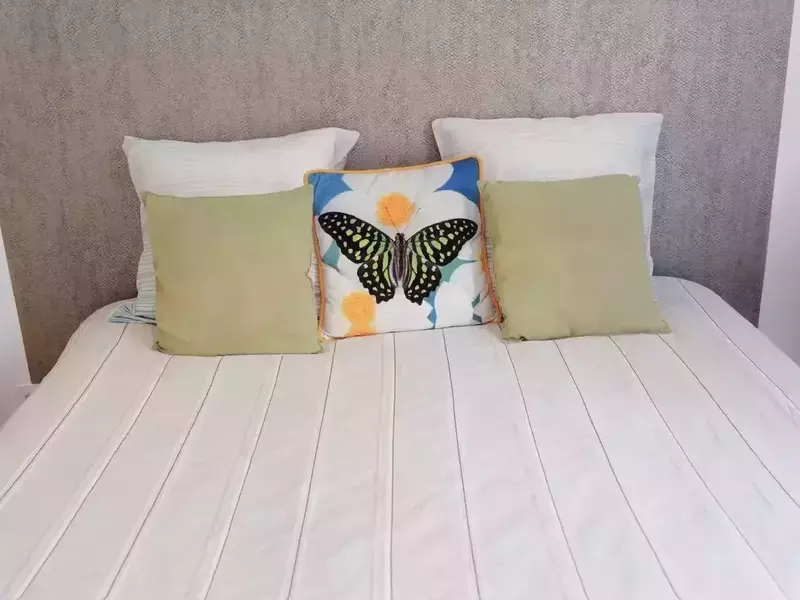 4ee64cc9-e1b9-4d75-b699-90832c2da535