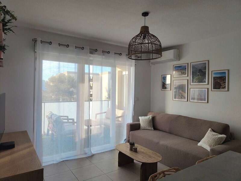 60c4007a-31cd-4ee5-af8e-a55819351978