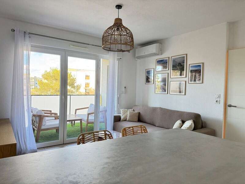 073b4533-51a2-4558-aa80-3d26dc49c263