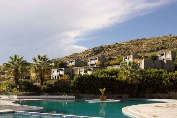 Accueil voyageurs en villa à Saint-Raphaël : check-in, piscine et premières impressions réussies