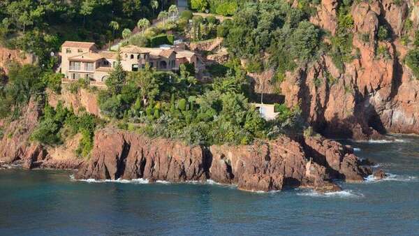 Villa bord de mer à Saint-Aygulf : pourquoi les locataires en raffolent chaque été
