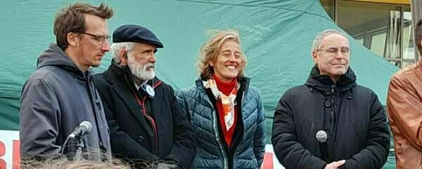 LE COLLECTIF DES 300 et la POLITIQUE DE LA SANTE