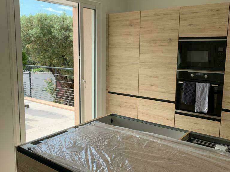 1c1ecdb9-e9c9-43f6-a35d-b0c4ffb1ee46