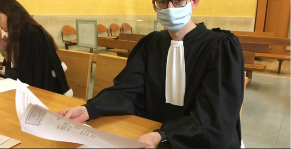 Nîmes : un automobiliste avait foncé sur une policière : un suspect relaxé