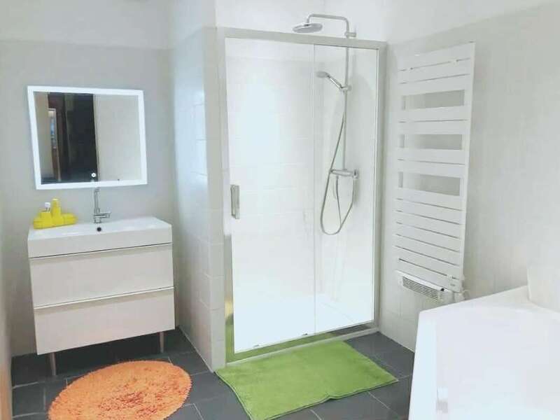 9c54db83-e230-4efd-bef4-5e4a449ec293