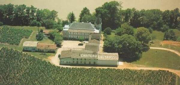 Was kann man im Juli und August in Saint Emilion besichtigen?