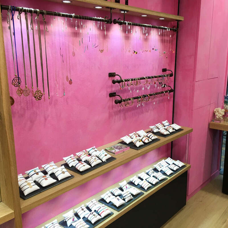 bois-and-design-bijouterie-l-atelier-d-amaya-etageres