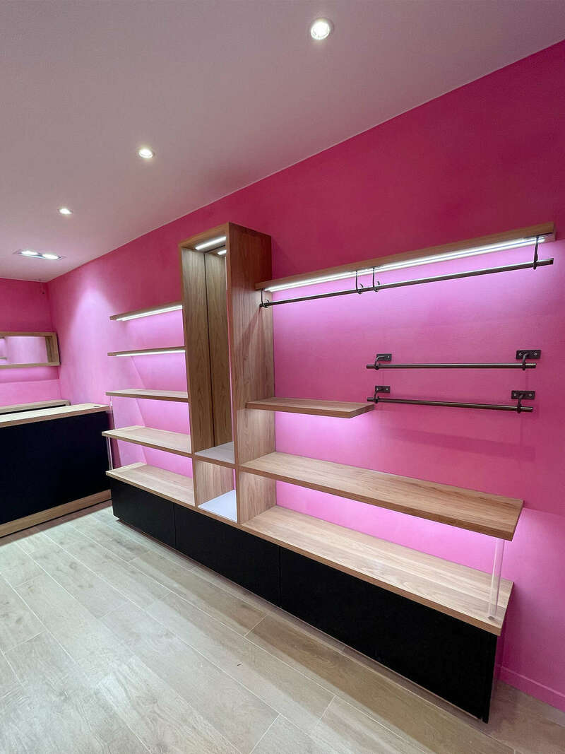 bois-and-design-bijouterie-l-atelier-d-amaya-etageres-lumieres