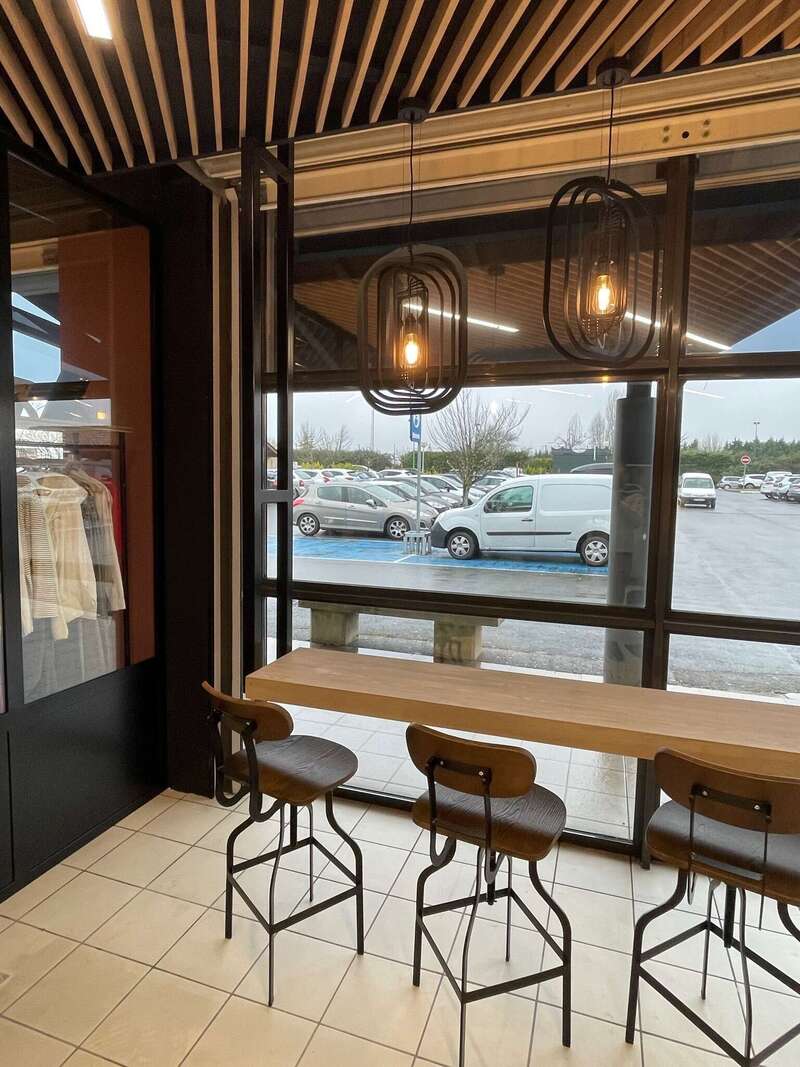 6e2e8bfa-2d57-4ddf-8643-43a91814af6a