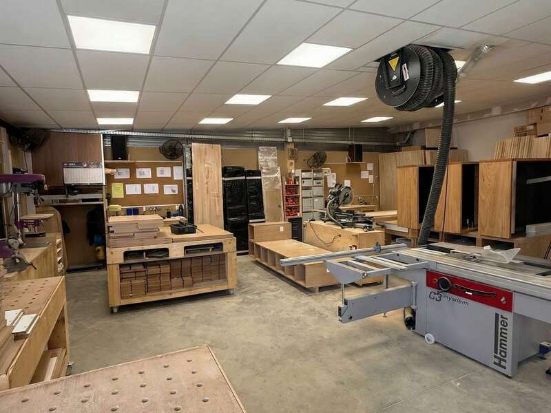 hf_20260217_092242_cc3fb5c7-1f1c-40bb-b703-5a0f1a1ed59c