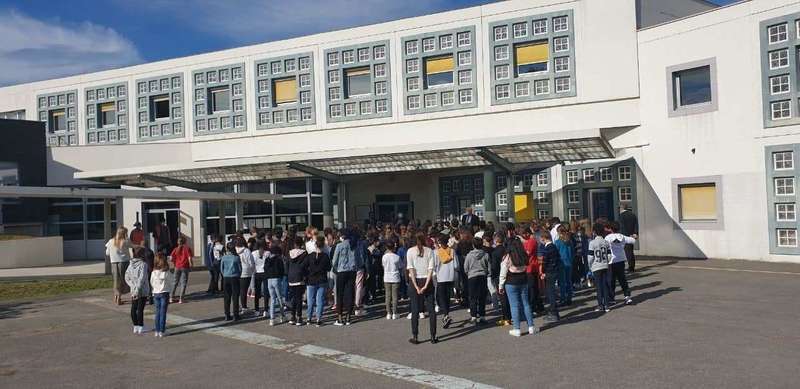 Collège Léonard De Vinci Saint Thibault Des Vignes