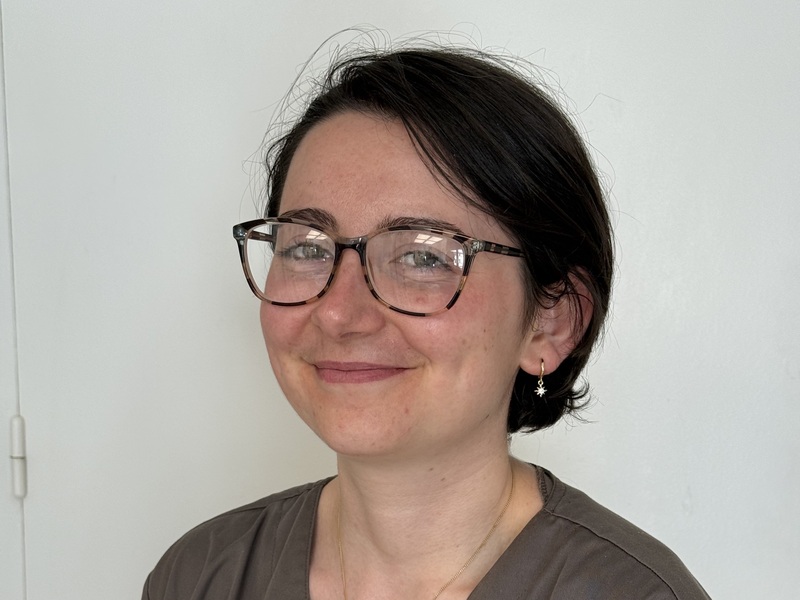 Laetitia, Secrétaire du Dr Amat, orthodontiste au Mans