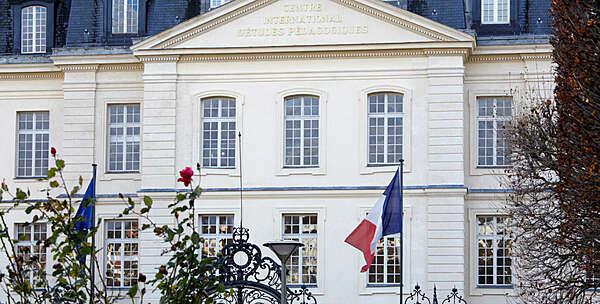 Retour sur notre mission d’accompagnement à la définition de la stratégie immobilière de France Éducation International à l’horizon 2029