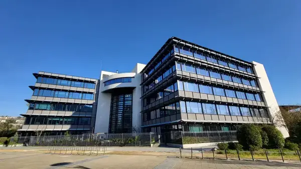 La labellisation des projets immobiliers de l'État, un outil de gouvernance transposable aux collectivités territoriales ?