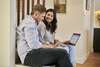 Couple complice qui prend du temps pour lui 