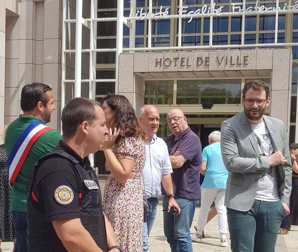 Rassemblement républicain pour appeler au calme en France - 3 Juillet 2023