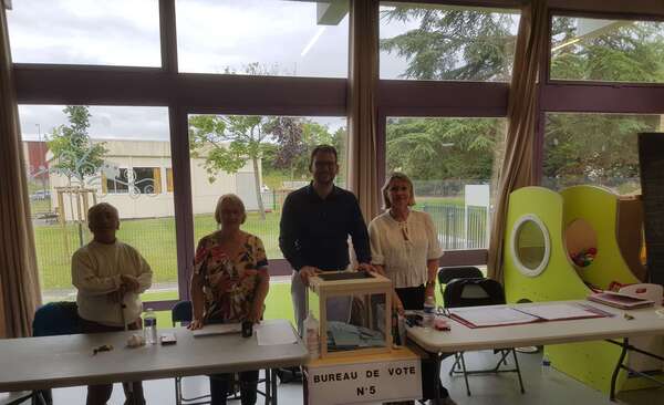 Tenue de bureau de votes à Colomiers pour les Législatives 2024