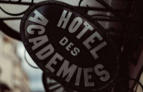 L'Académie et l'Hôtel des Académies et des  Arts