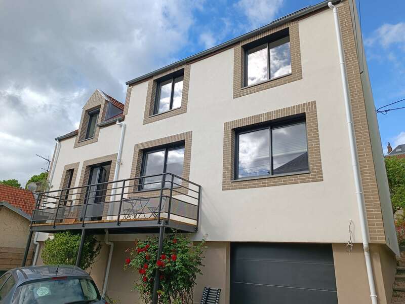 maison brique enduit garage