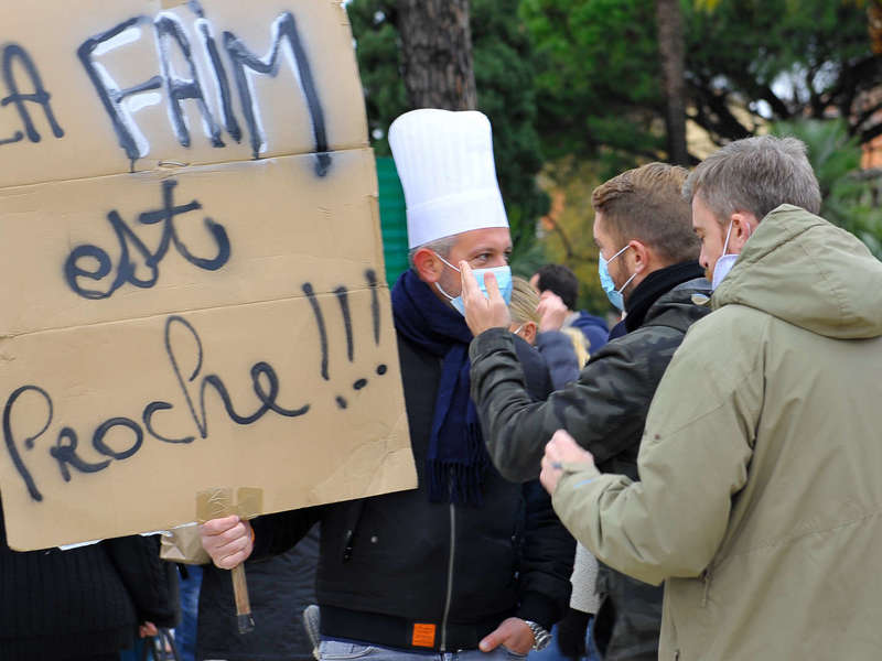 sainte-maxime-photos-manifestation-restaurant-5-decembre-20_94