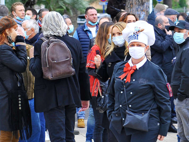 sainte-maxime-photos-manifestation-restaurant-5-decembre-20_100