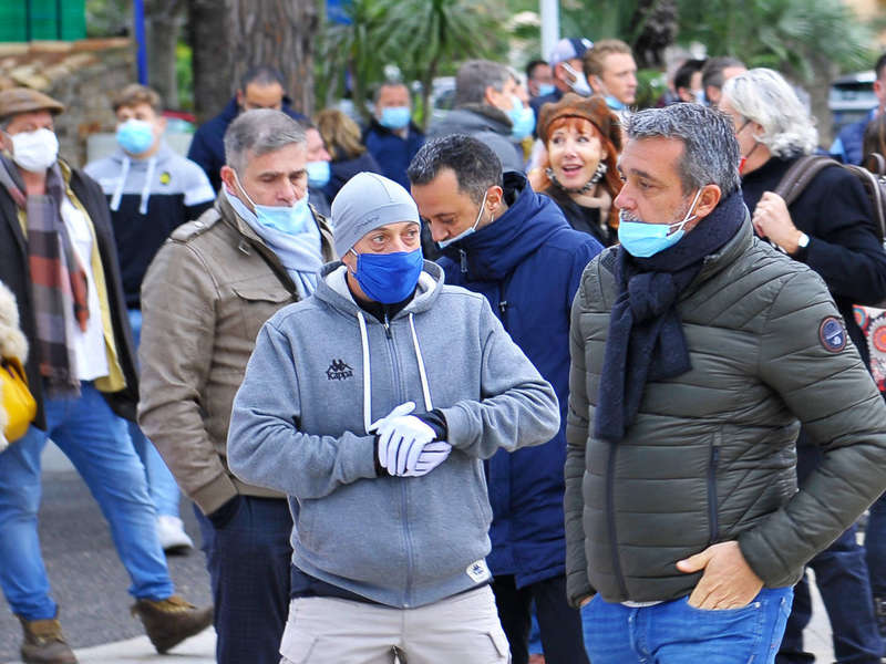 sainte-maxime-photos-manifestation-restaurant-5-decembre-20_101