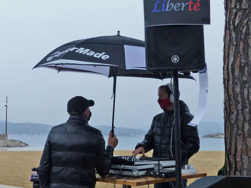 sainte-maxime-photos-manifestation-restaurant-5-decembre-20_21