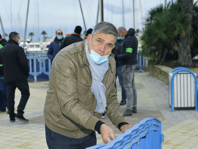 sainte-maxime-photos-manifestation-restaurant-5-decembre-20_113