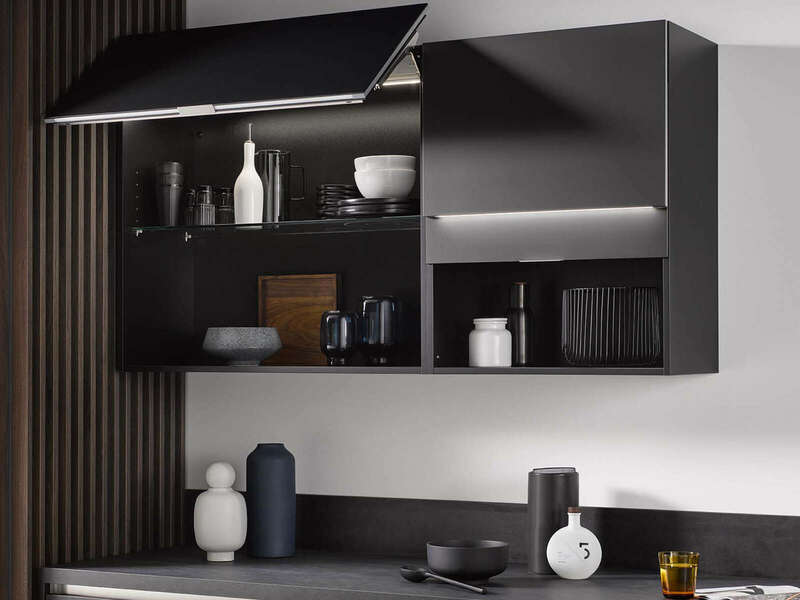 csm_comet_gl_spachtelbeton_schwarz_slightlift_offen_header_5b7bc4b8da