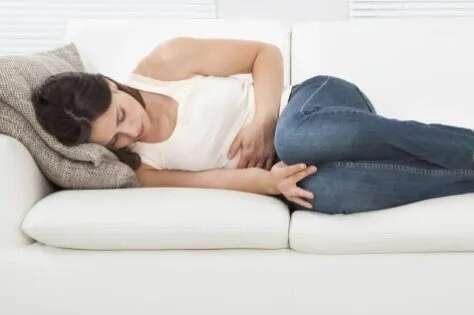 Mathilde Burkel, ostéopathe à Thonon-les-Bains. Ostéopathie, endométriose, règles douloureuses, fertilité.