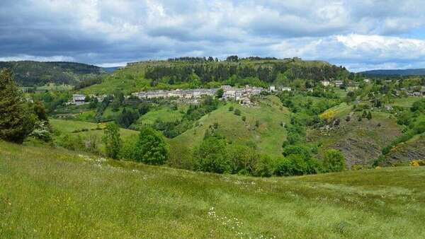 Investissement locatif meublé courte durée en Aveyron : potentiel, rentabilité et premiers pas