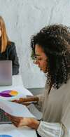 femmes en transition professionnelle avec accompagnement spécialisé