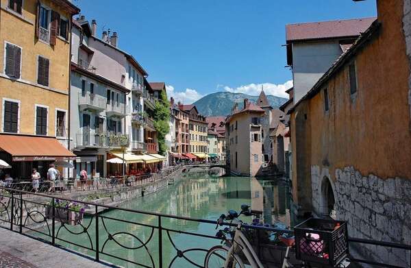 Annecy : une destination idéale entre lac et montagnes