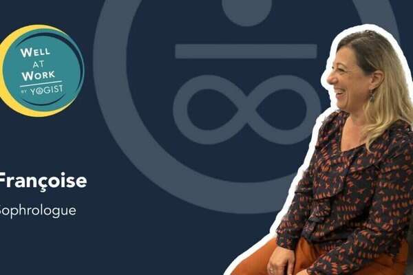 Françoise, sophrologue, donne son avis sur la formation Yogist Well at Work