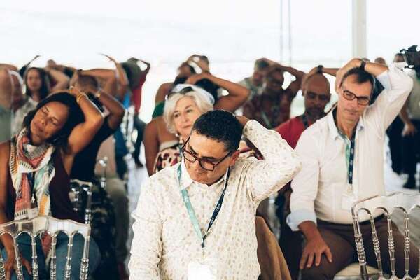 L’avis de Jerome sebban, ostéopathe DO et consultant-formateur dans la prévention des risques humains et le bien-être au travail grâce au yoga