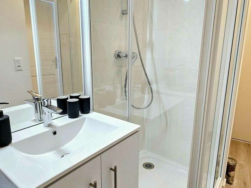 e48b5c5a-0048-4598-aeda-abf93e6ffdcd