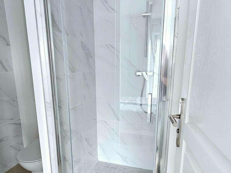 b7a4bbe9-a65a-485c-bc9d-fa4641ecb420