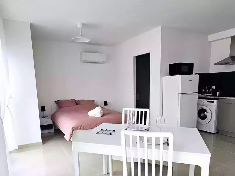 814465d1-b18a-469c-b09e-f4fae8dfb69e