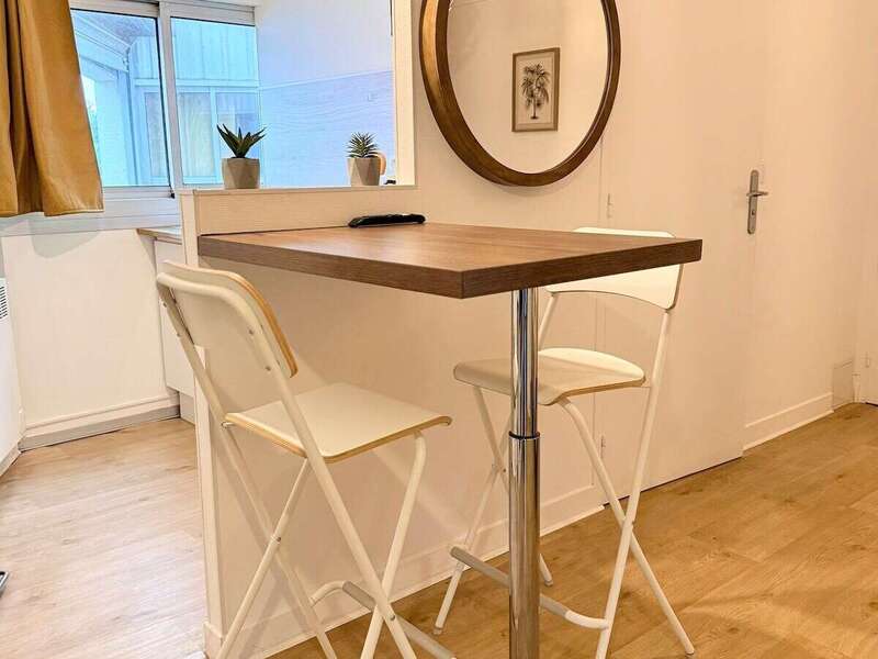 70160c83-8614-4784-8786-0a1a91f65089