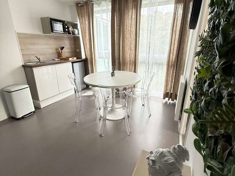 66a0e2f0-18b9-44f9-85aa-612a13bb1a0c