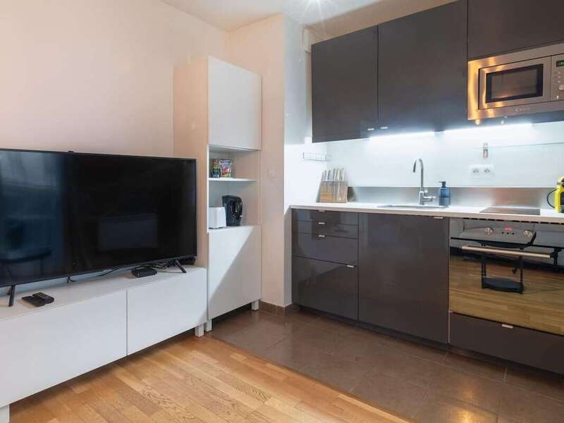 eefb3f61-0c3c-467b-a206-d7368788d3e2