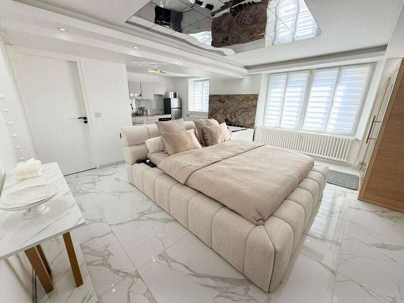 7b9f641e-7c10-47fa-90c8-b43153079eeb