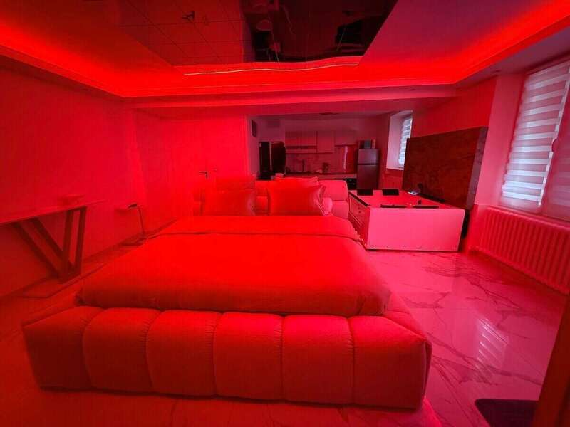 32298cb4-8532-4f2b-abcc-d2a083038619