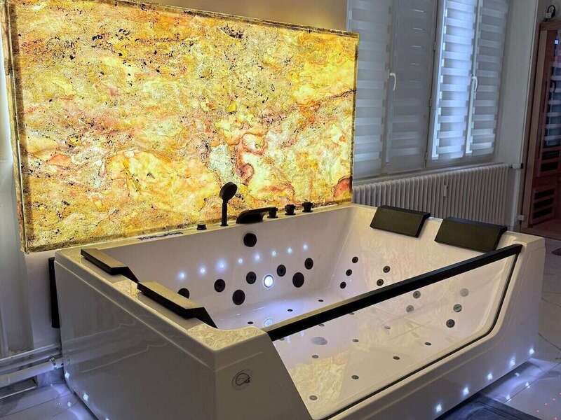 d395d8d7-cdda-4c2d-9264-be1e41fdac81