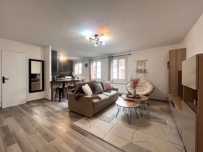 01f6fde1-2ce1-4e7f-91ed-ab4693e9b6d2