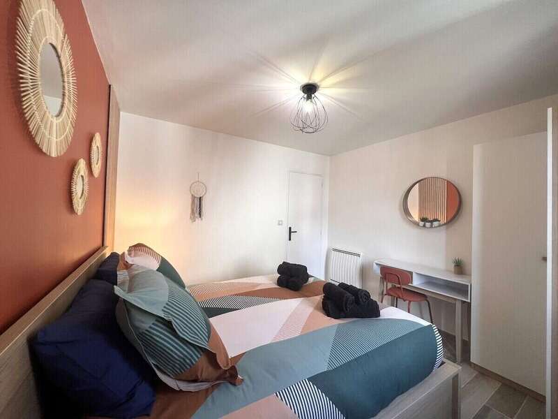 4cb386fa-a0d9-4872-9686-5066e75a7f03