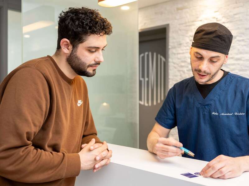 25-03-20-10-35-01-reportage-photo-metier-entreprise-www-studiolecarre-com