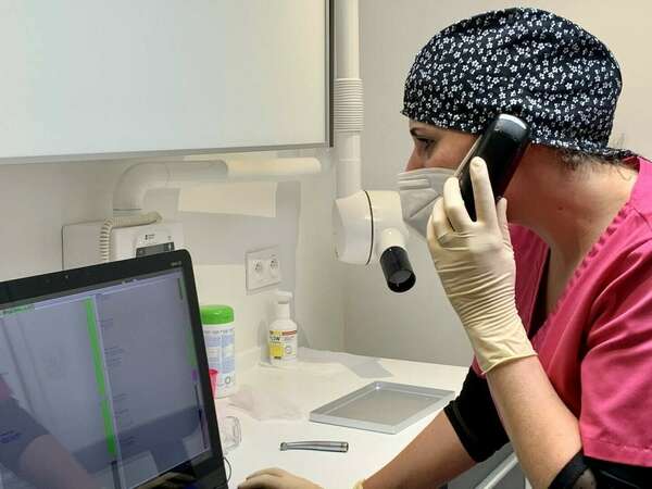 L'ASSISTANTE DENTAIRE