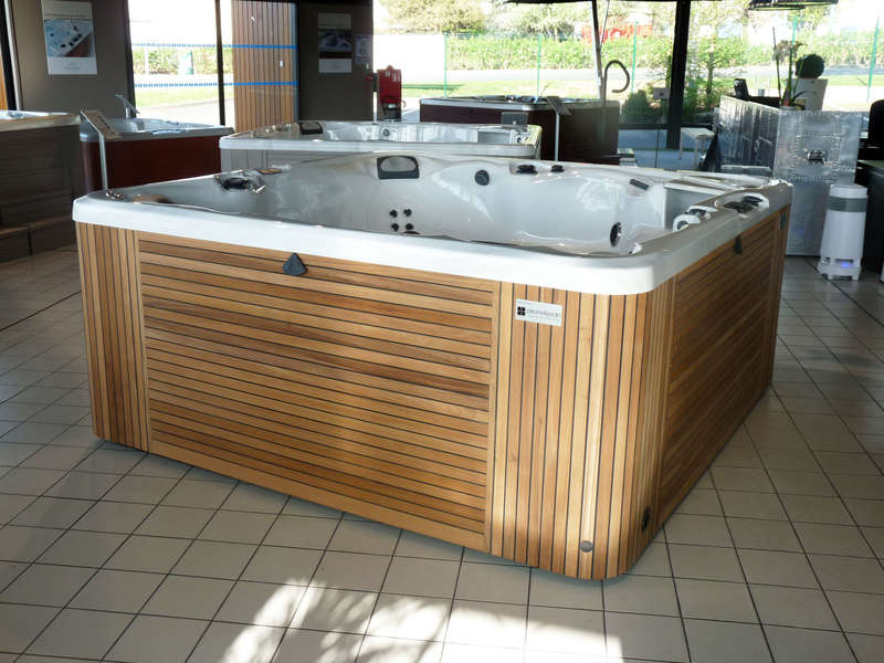 05_-_spa_habillage_pont_de_bateau_teck